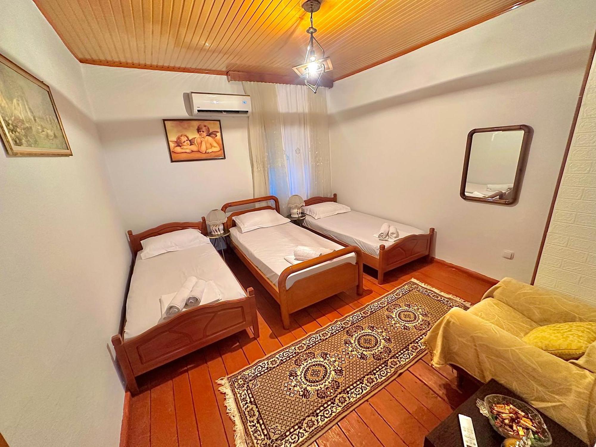 Hotel Grandpas House Gjirokastër Esterno foto