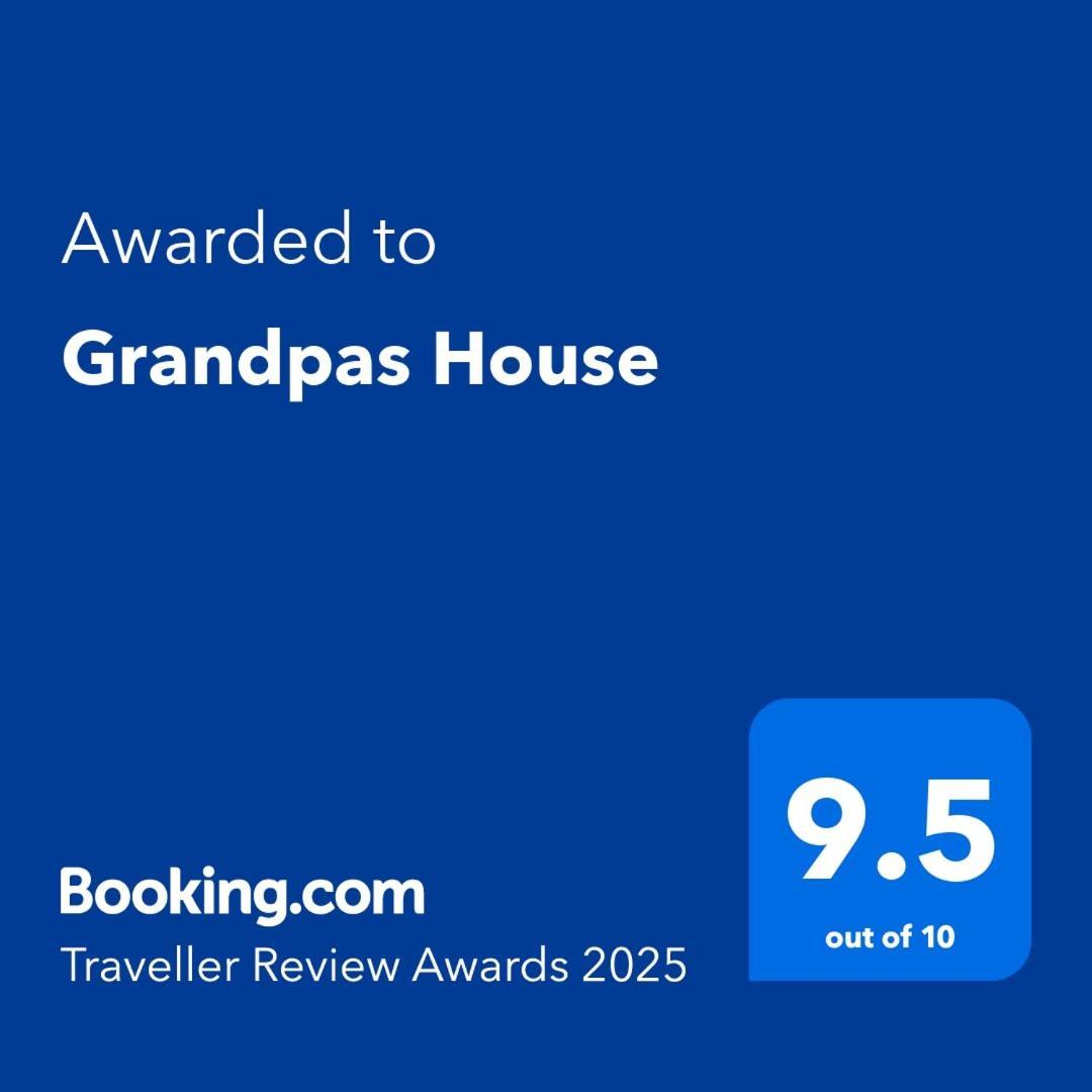 Hotel Grandpas House Gjirokastër Esterno foto